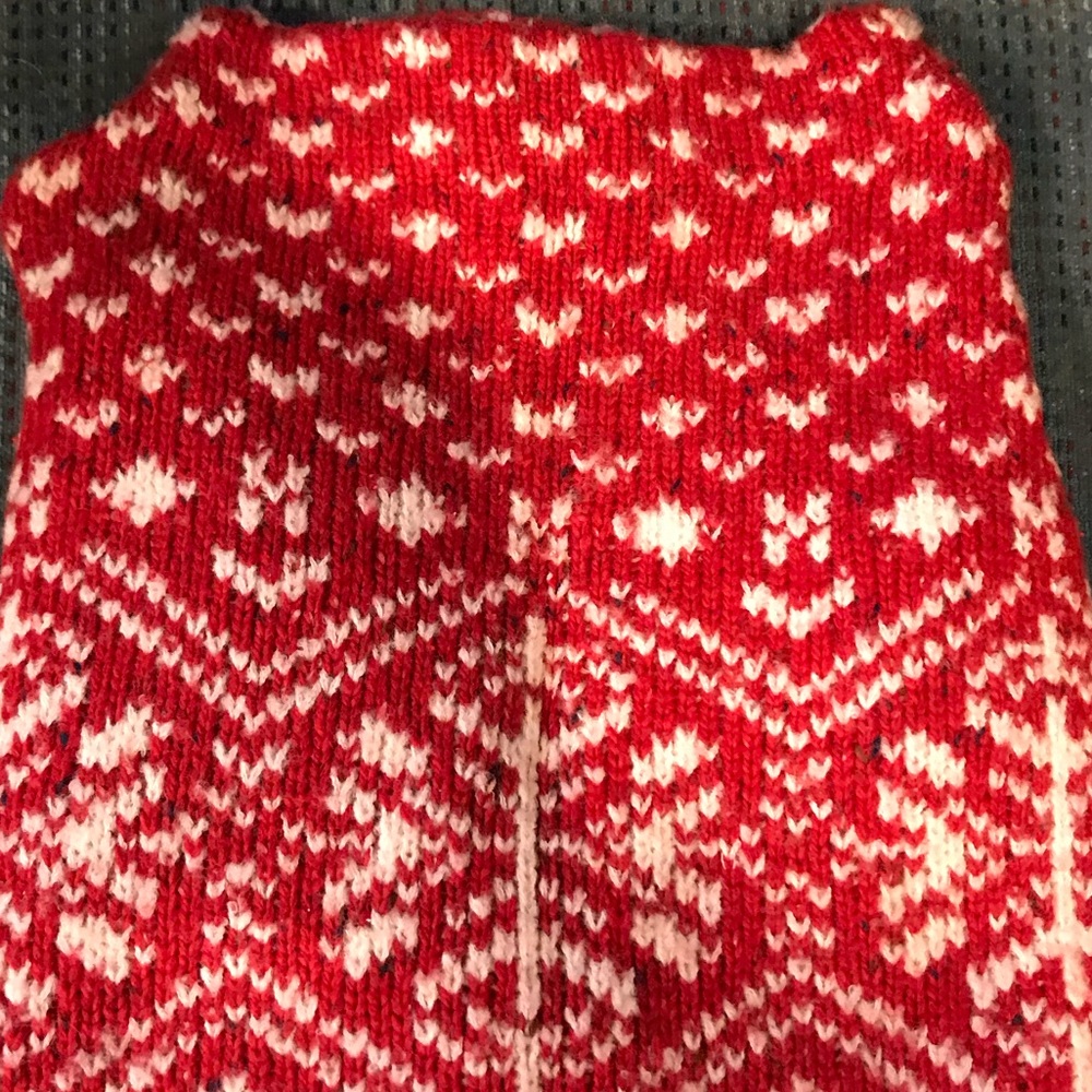 Croft and Barrow Red and White Pullover Sweater